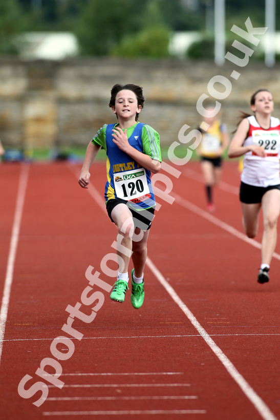No 120, 200 metres, Northumbereland Classic, Hexham.